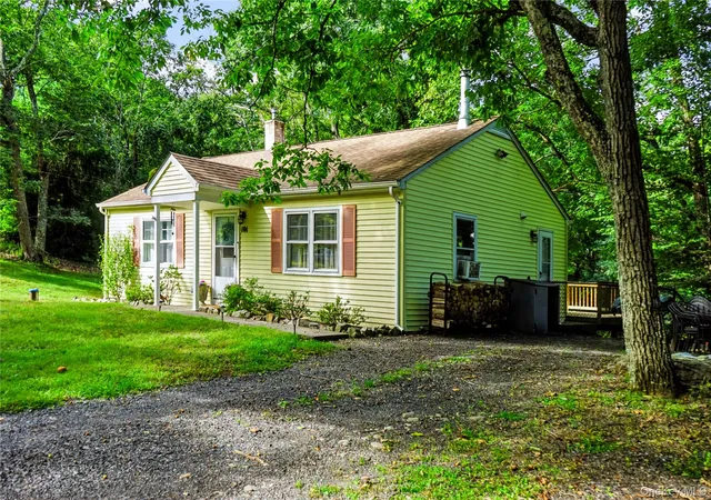 Photo 1 of Single family home for sale at 101 Ludlam Rd, Monroe, NY 10950 | MLS# 1053233 | Listing updated on 2026-09-22
