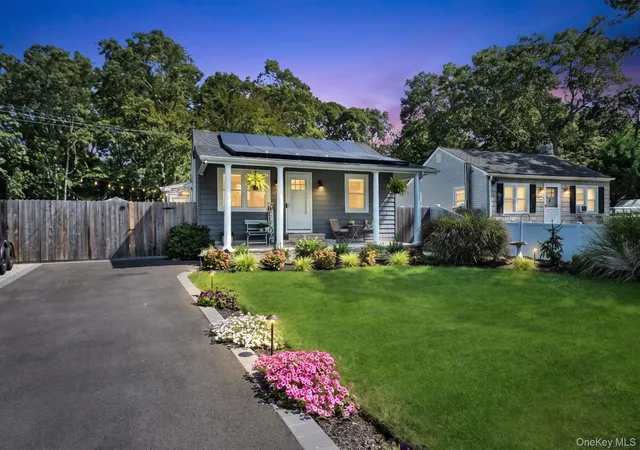 Photo 1 of Single family home for sale at 154 W End Ave, Brookhaven, NY 11967 | MLS# 1053238 | Listing updated on 2026-09-22