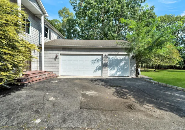 Photo 4 of Single family home for sale at 75 Whiskey Rd, Brookhaven, NY 11727 | MLS# 1053239 | Listing updated on 2026-09-23