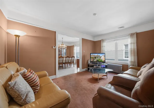 Photo 3 of Sale Pending at 1659 Lurting Ave, New York, NY 10461 | MLS# 1053247 | Listing updated on 2026-10-08