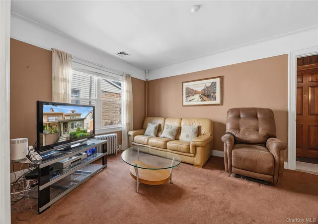 Photo 4 of Sale Pending at 1659 Lurting Ave, New York, NY 10461 | MLS# 1053247 | Listing updated on 2026-10-08