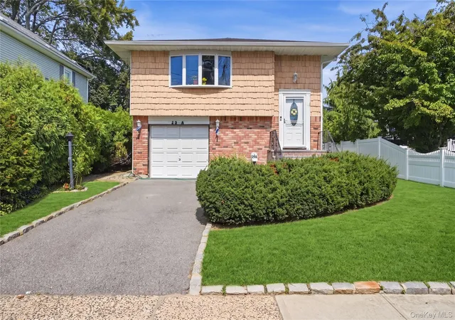Single family home for sale at 29 Suffolk Rd #A, Oyster Bay, NY 11758 | MLS# 1053264