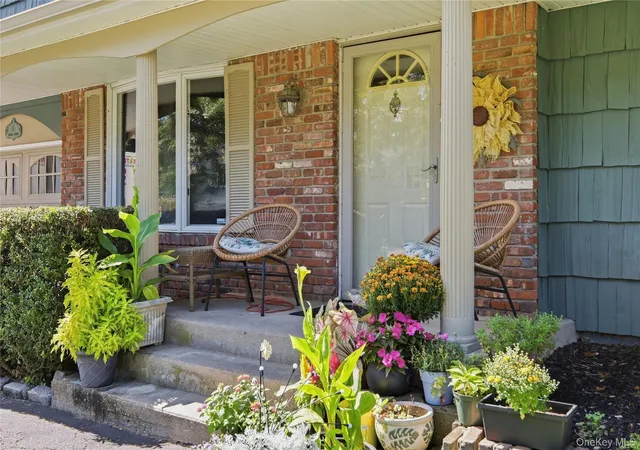 Photo 3 of Single family home for sale at 65 Hilden St, Smithtown, NY 11754 | MLS# 1053266 | Listing updated on 2026-09-27