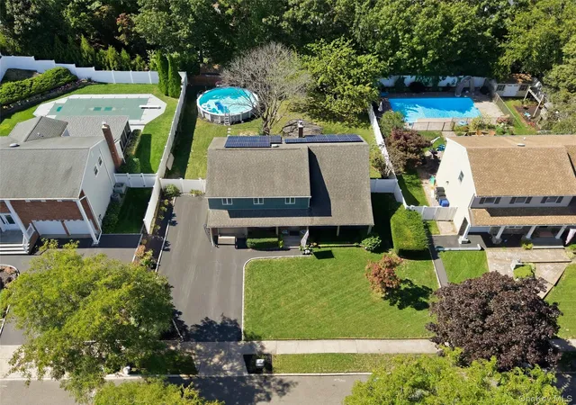 Photo 3 of Single family home for sale at 65 Hilden St, Smithtown, NY 11754 | MLS# 1053266 | Listing updated on 2026-09-27