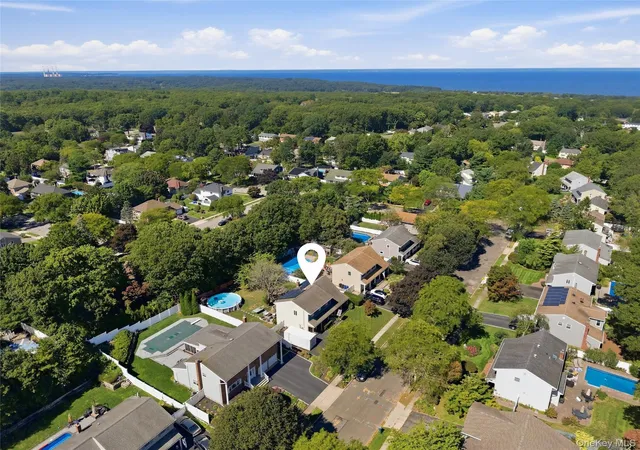 Photo 4 of Single family home for sale at 65 Hilden St, Smithtown, NY 11754 | MLS# 1053266 | Listing updated on 2026-09-27