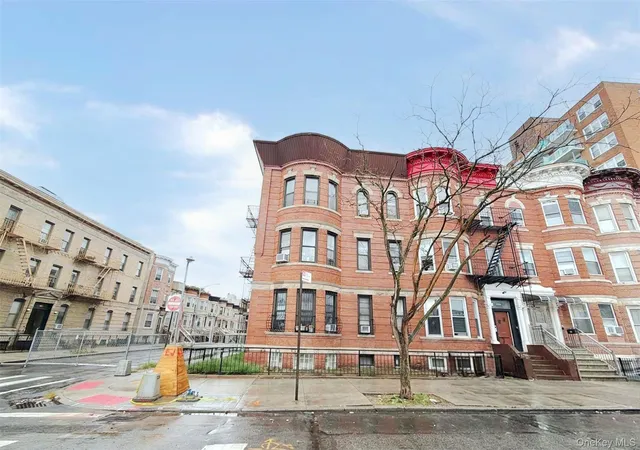 Photo 3 of Condo for sale at 215 Bay 23rd St #2A, New York, NY 11214 | MLS# 1053278 | Listing updated on 2026-09-28