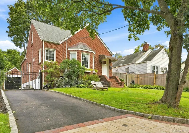 Single family home for sale at 116 Wyman Ave, Huntington, NY 11746 | MLS# 1053309