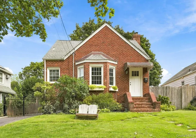 Photo 2 of Single family home for sale at 116 Wyman Ave, Huntington, NY 11746 | MLS# 1053309 | Listing updated on 2026-10-01