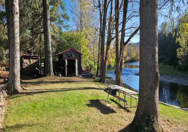 Photo 3 of Single family home for sale at 945 Old Route 17, Rockland, NY 12758 | MLS# 1053311 | Listing updated on 2026-10-02