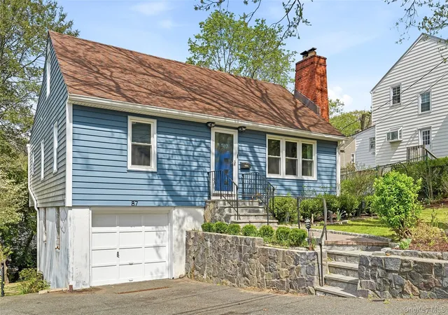 Photo 2 of Single family home for sale at 87 Lakeview Ave, Hartsdale, NY 10530 | MLS# 1053321 | Listing updated on 2026-10-09