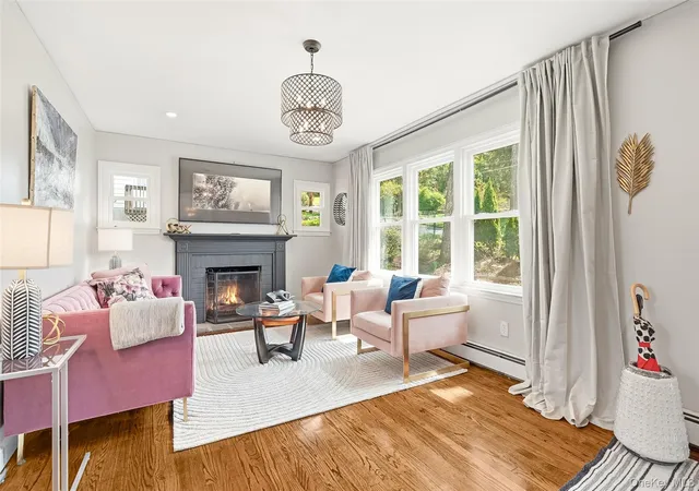 Photo 3 of Single family home for sale at 87 Lakeview Ave, Hartsdale, NY 10530 | MLS# 1053321 | Listing updated on 2026-10-09