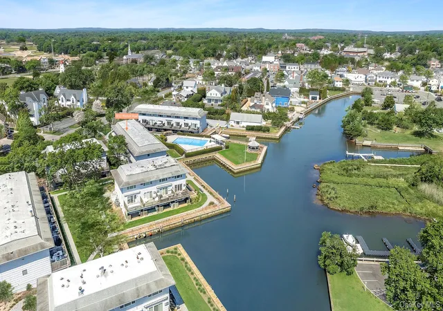 Listing Photo 2 - Condo for sale in building located at 3013 Mitchell Rd, Westhampton Beach, NY 11978