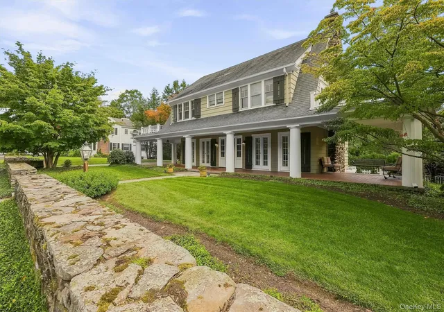 Photo 2 of Single family home for sale at 28 Observatory Dr, Cortlandt, NY 10520 | MLS# 1053340 | Listing updated on 2026-09-25