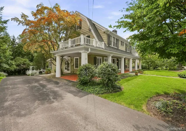 Photo 3 of Single family home for sale at 28 Observatory Dr, Cortlandt, NY 10520 | MLS# 1053340 | Listing updated on 2026-09-25