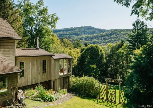 Photo 1 of Single family home for sale at 505 Clove Valley Rd, Rochester, NY 12440 | MLS# 1053347 | Listing updated on 2026-09-24