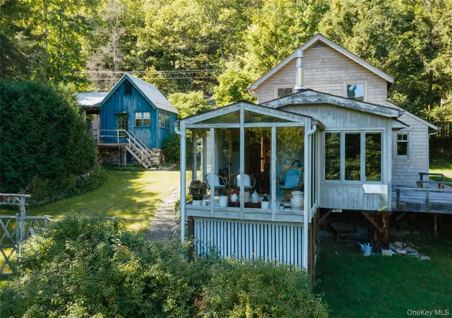 Photo 2 of Single family home for sale at 505 Clove Valley Rd, Rochester, NY 12440 | MLS# 1053347 | Listing updated on 2026-09-24