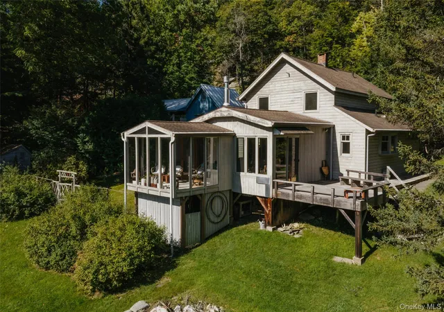 Photo 3 of Single family home for sale at 505 Clove Valley Rd, Rochester, NY 12440 | MLS# 1053347 | Listing updated on 2026-09-24