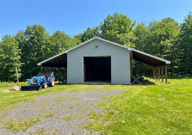 Photo 3 of Manufactured home for sale at 162 Old State Route 52, Fallsburg, NY 12788 | MLS# 1053393 | Listing updated on 2026-09-22