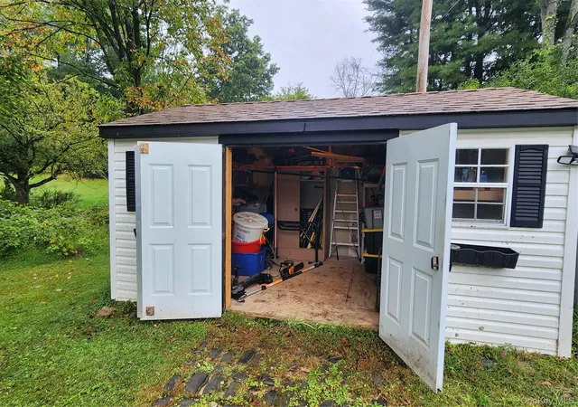 Photo 4 of Single family home for sale at 813 Bulls Head Rd, Clinton, NY 12572 | MLS# 1053398 | Listing updated on 2026-09-23