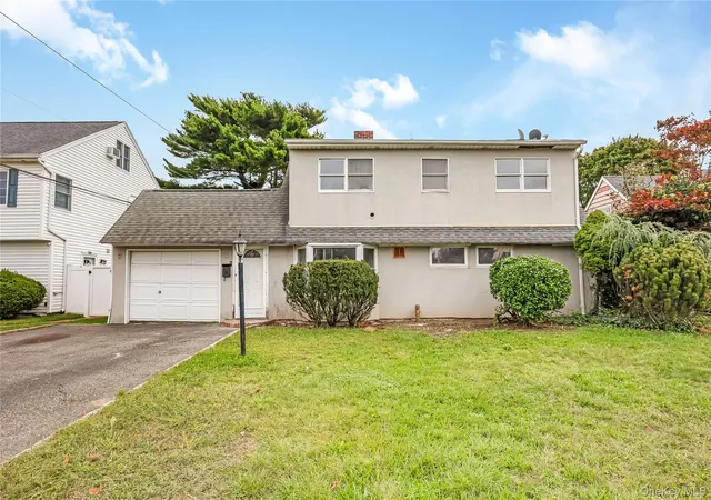 Photo 1 of Single family home for sale at 22 Tarry Ln, Hempstead, NY 11756 | MLS# 1053414 | Listing updated on 2026-10-03