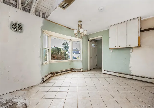 Photo 4 of Single family home for sale at 22 Tarry Ln, Hempstead, NY 11756 | MLS# 1053414 | Listing updated on 2026-10-03