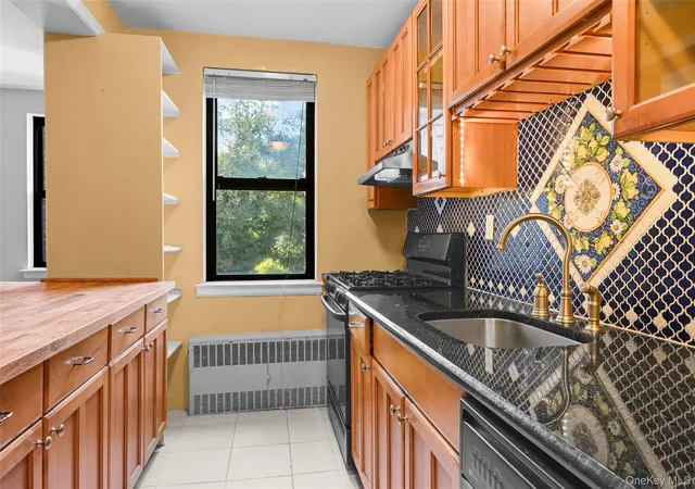 Photo 4 of House for sale at 142 Garth Rd #3T, Eastchester, NY 10583 | MLS# 1053421 | Listing updated on 2026-09-29