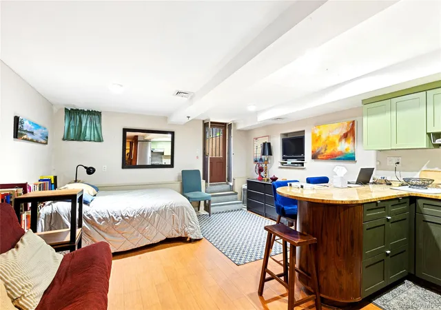 Photo 4 of Manufactured home for sale at 246 W 132nd St Th, New York, NY 10027 | MLS# 1053432 | Listing updated on 2026-10-08