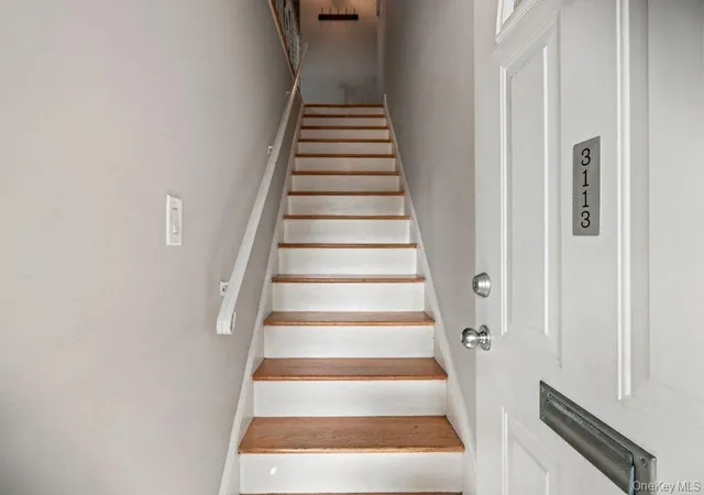 Listing Photo 4 - Condo for sale in building located at 3113 Wilshire, Islip, NY 11769 - Unit #3113