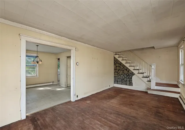 Photo 3 of Single family home for sale at 2 Willett Ave, Islip, NY 11782 | MLS# 1053441 | Listing updated on 2026-09-25