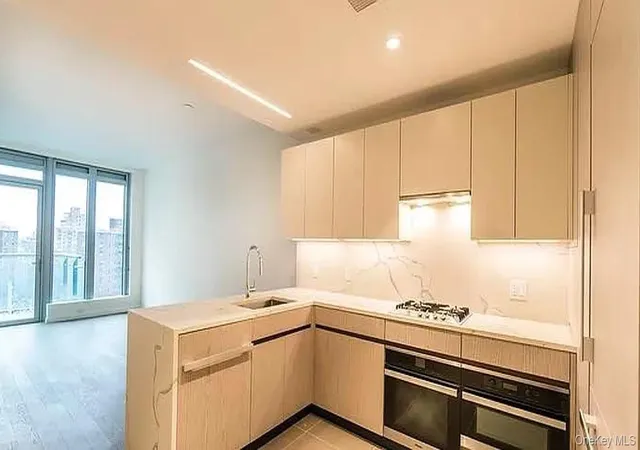 Photo 1 of Condo for sale at 133-27 39th Avenue #6K, New York, NY 11354 | MLS# 1053450 | Listing updated on 2026-09-21