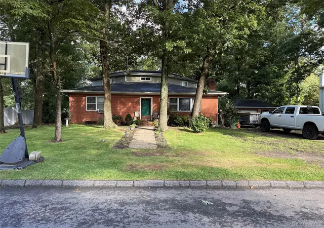 Photo 1 of Single family home for sale at 45 Summit Dr, Smithtown, NY 11787 | MLS# 1053453 | Listing updated on 2026-09-23