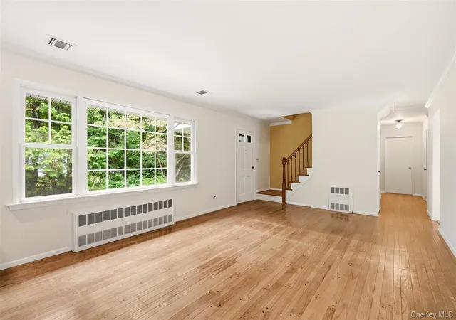 Photo 3 of Single family home for sale at 174 Flower Hl Rd, Huntington, NY 11743 | MLS# 1053463 | Listing updated on 2026-10-01