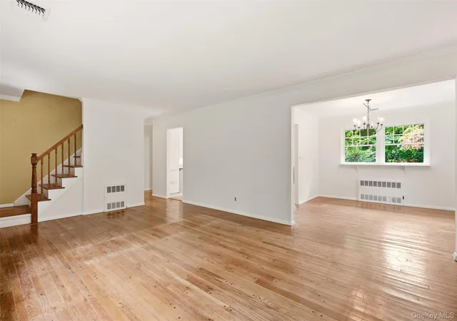 Photo 3 of Single family home for sale at 174 Flower Hl Rd, Huntington, NY 11743 | MLS# 1053463 | Listing updated on 2026-10-01