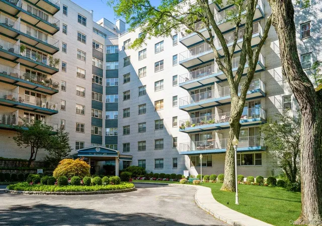 Photo 2 of House for sale at 499 N Broadway #3A, White Plains, NY 10603 | MLS# 1053468 | Listing updated on 2026-09-22