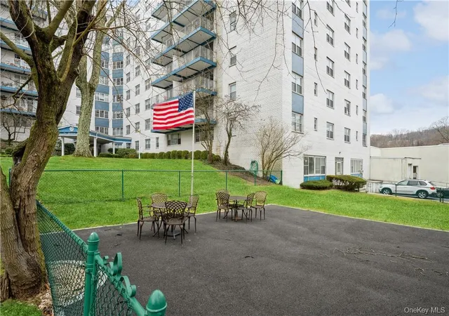 Photo 3 of House for sale at 499 N Broadway #3A, White Plains, NY 10603 | MLS# 1053468 | Listing updated on 2026-09-22