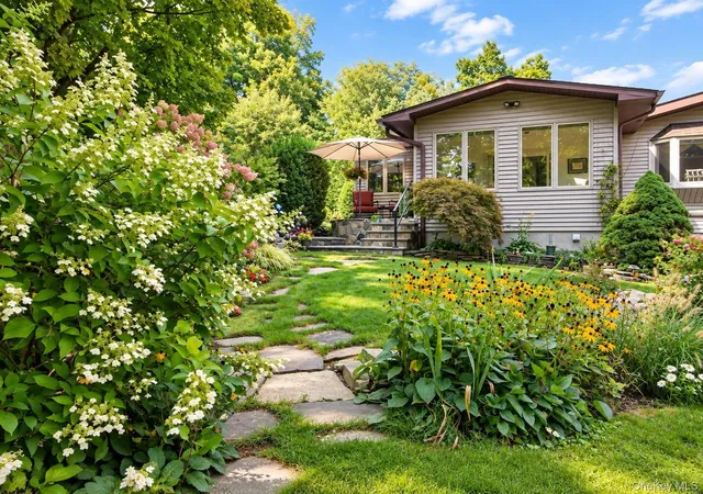 Photo 2 of Single family home for sale at 39 Loughran Ln, Esopus, NY 12528 | MLS# 1053477 | Listing updated on 2026-09-22