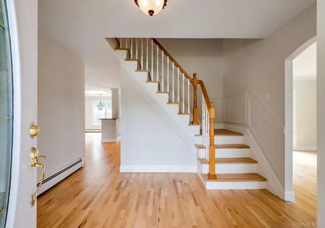 Photo 3 of Single family home for sale at 14 Osage Dr, Huntington, NY 11746 | MLS# 1053481 | Listing updated on 2026-10-01