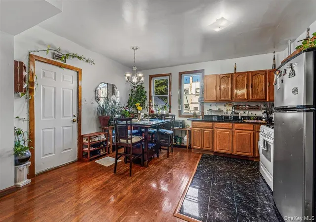 Photo 2 of Single family home for sale at 2507 Humphreys St, New York, NY 11369 | MLS# 1053490 | Listing updated on 2026-10-04