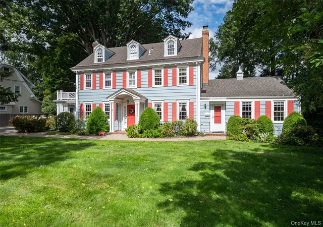 Photo 2 of Single family home for sale at 41 Butler St, North Hempstead, NY 11590 | MLS# 1053496 | Listing updated on 2026-09-28
