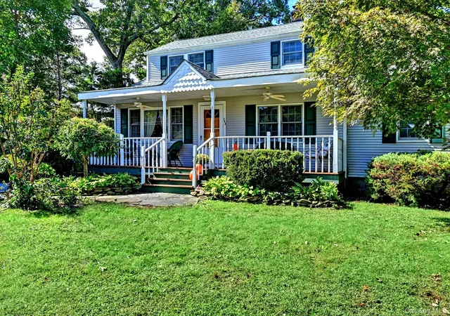 Photo 2 of Single family home for sale at 240 Washington Ave, Smithtown, NY 11780 | MLS# 1053499 | Listing updated on 2026-10-01