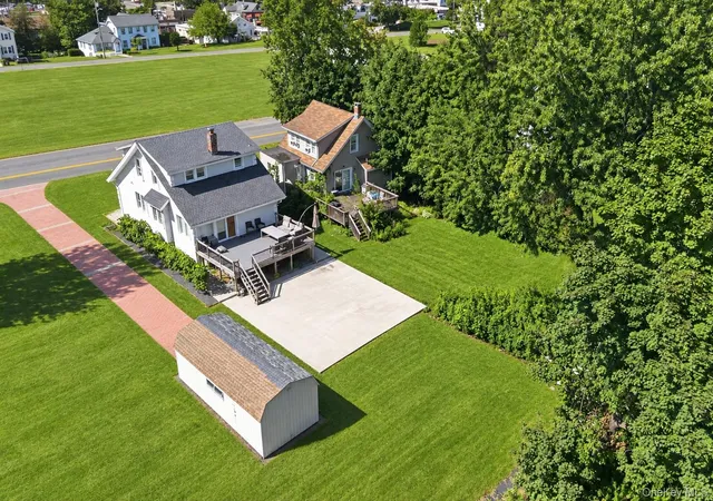 Photo 3 of Single family home for sale at 8 Highview Ave, Clarkstown, NY 10954 | MLS# 1053513 | Listing updated on 2026-10-05
