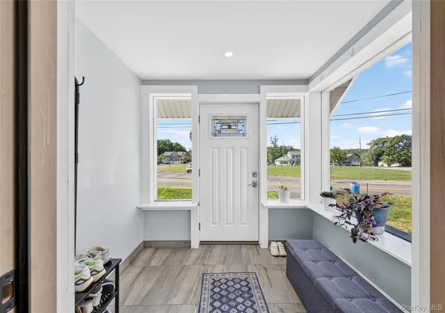 Photo 4 of Single family home for sale at 8 Highview Ave, Clarkstown, NY 10954 | MLS# 1053513 | Listing updated on 2026-10-05