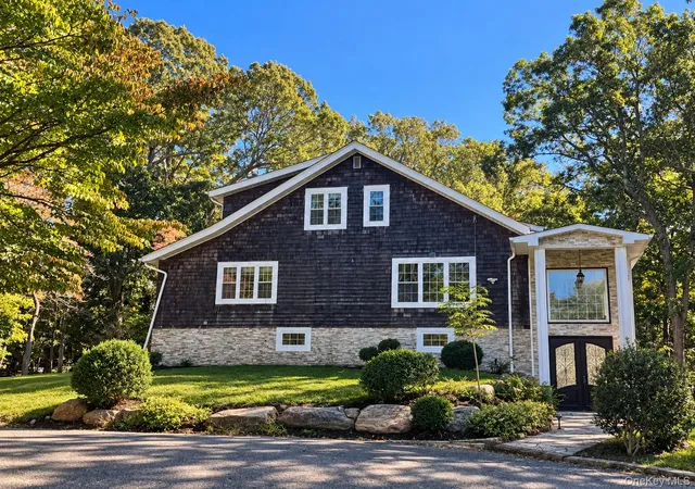 Photo 1 of Single family home for sale at 9 Tower Hl Rd, Shoreham, NY 11786 | MLS# 1053524 | Listing updated on 2026-10-12