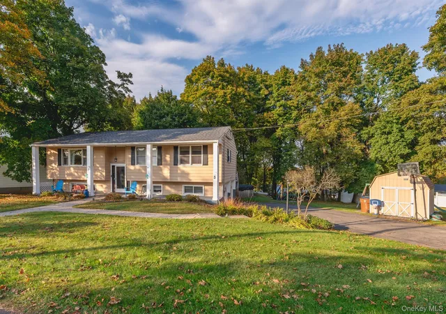 Photo 1 of Single family home for sale at 41 Hillcrest Ave, Kingston, NY 12401 | MLS# 1053534 | Listing updated on 2026-10-18