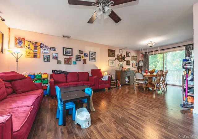 Photo 4 of Single family home for sale at 41 Hillcrest Ave, Kingston, NY 12401 | MLS# 1053534 | Listing updated on 2026-10-18