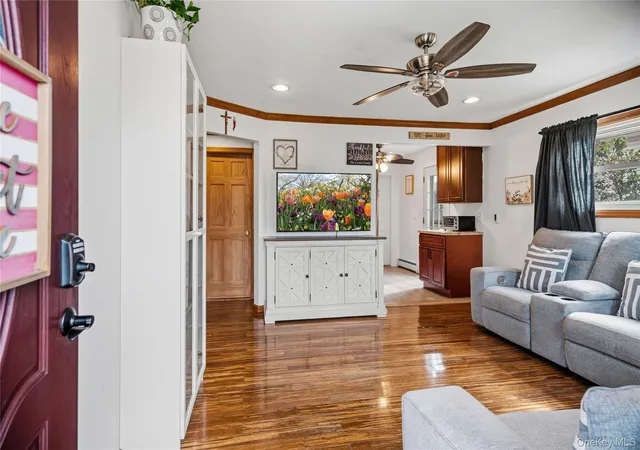 Photo 2 of Single family home for sale at 101 Miramar Blvd, Babylon, NY 11757 | MLS# 1053540 | Listing updated on 2026-10-07