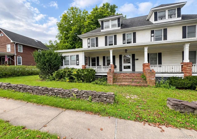 Photo 2 of Single family home for sale at 39 Maple Ave, Warwick (town), NY 10921 | MLS# 1053550 | Listing updated on 2026-10-08