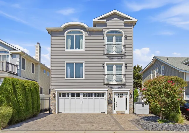 Photo 1 of Single family home for sale at 241 W Pine St, Long Beach, NY 11561 | MLS# 1053587 | Listing updated on 2026-09-23