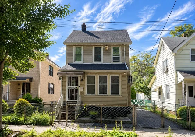 Single family home for sale at 160-30 76th Road, New York, NY 11366 | MLS# 1053604 | Listing updated on 2026-09-21