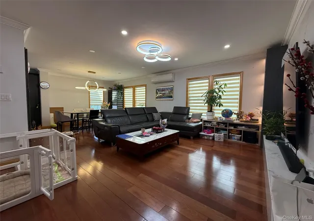 Photo 1 of Single family home for sale at 160-30 76th Road, New York, NY 11366 | MLS# 1053604 | Listing updated on 2026-09-21